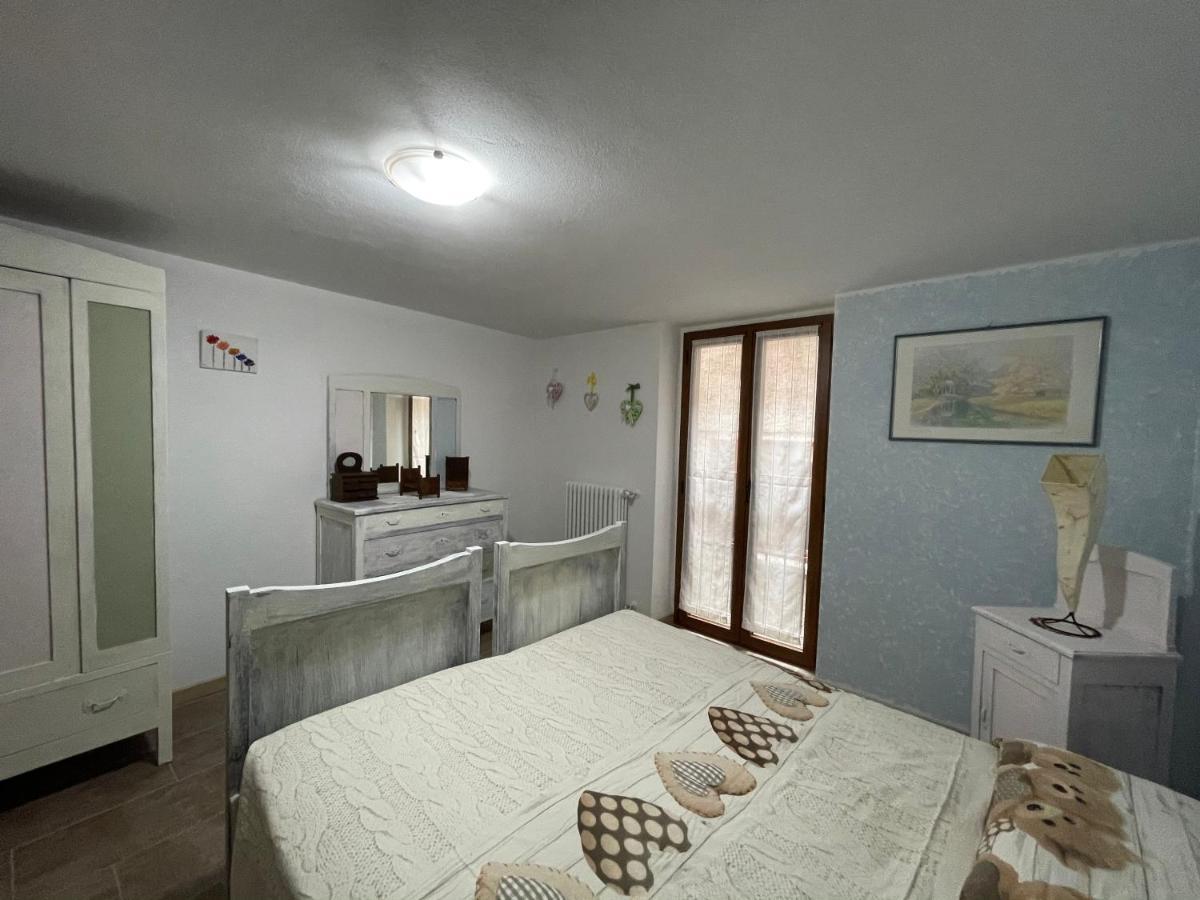 La Casa Di Pucci Nel Borgo Affrescato Di Parlasco Cortenova المظهر الخارجي الصورة